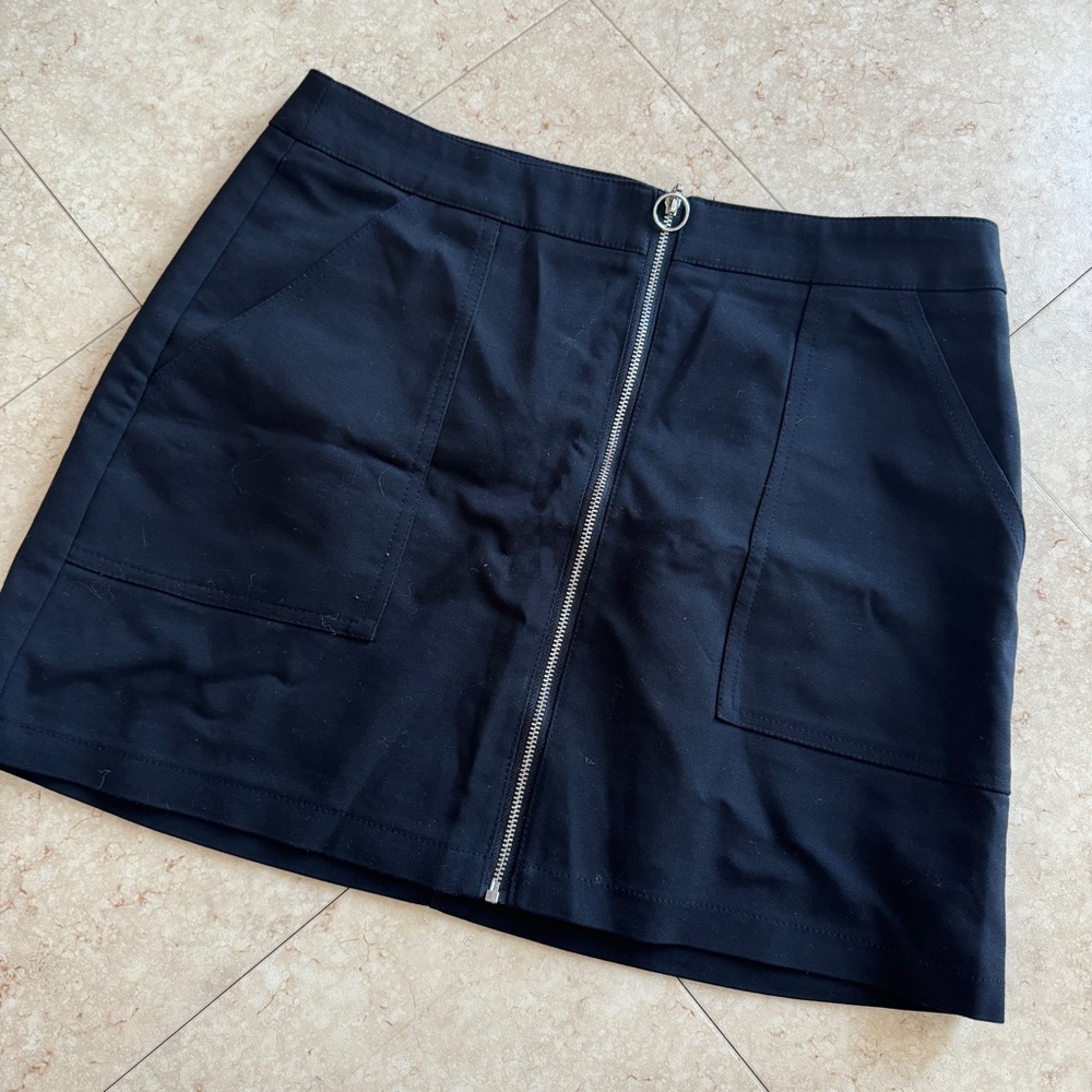 Pink Woman Black Pencil Skirt